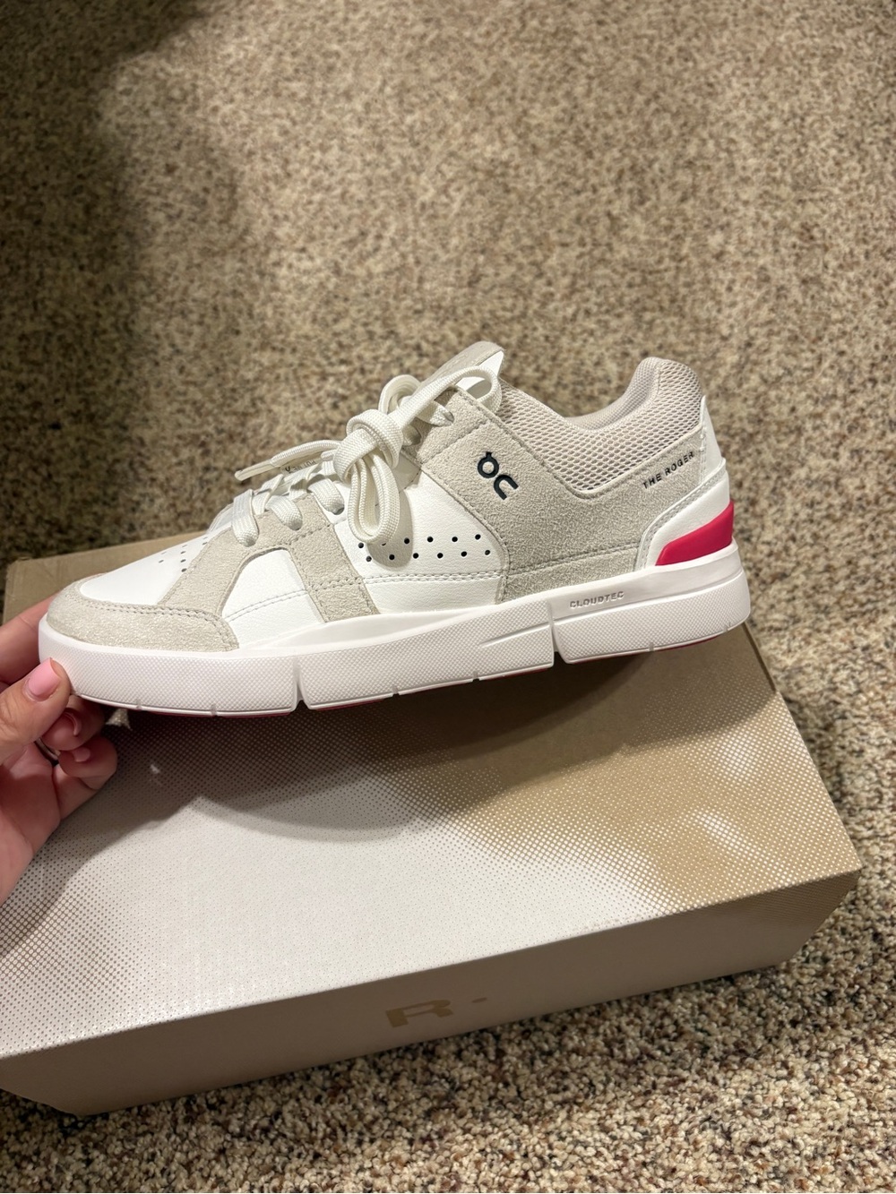 On Running Cloud Women’s Off-White & Pink Low-Top Sneaker